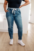 Load image into Gallery viewer, Judy Blue Payton Pull On Denim Joggers in Medium Wash