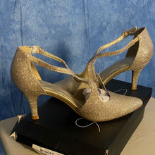 Load image into Gallery viewer, Gold Women's Heels sz 8.5, SL4-1502S001