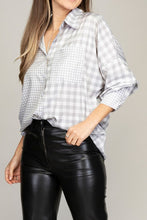 Load image into Gallery viewer, Nuvi Apparel Plaid shirt with a pocket