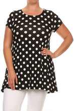 Load image into Gallery viewer, Moa Collection Plus size Polka dot tunic top in a loose fit