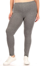 Load image into Gallery viewer, Moa Collection Plus Solid high rise Fitted leggings