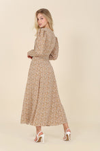 Load image into Gallery viewer, Lilou Fit and Flare floral maxi dress