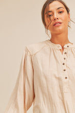 Load image into Gallery viewer, Lush Clothing Distressed Button Down Top