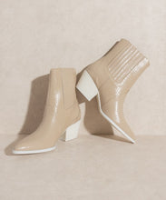 Load image into Gallery viewer, KKE Originals OASIS SOCIETY Dawn - Paneled Western Bootie