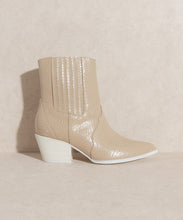 Load image into Gallery viewer, KKE Originals OASIS SOCIETY Dawn - Paneled Western Bootie