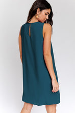 Load image into Gallery viewer, Gilli SLEEVELESS V-NECK DRESS