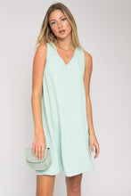 Load image into Gallery viewer, Gilli SLEEVELESS V-NECK DRESS