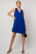 Load image into Gallery viewer, Gilli SLEEVELESS V-NECK DRESS