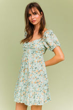 Load image into Gallery viewer, LE LIS SHORT SLEEVE TIERED DRESS