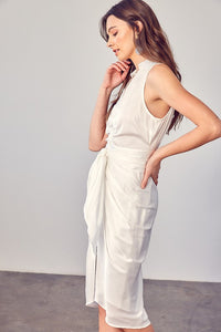 Do + Be Collection SLEEVELESS COLLARED FRONT TIE DRESS