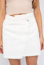 Load image into Gallery viewer, Gilli WHITE DENIM MINI SKIRT