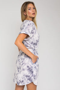 Gilli SHORT DOLMAN, ROLL-UP SLEEVE, SIDE TIE WAIST DRESS