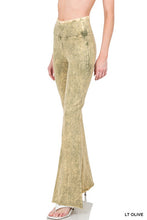 Load image into Gallery viewer, ZENANA ACID WASH HIGH WAIST RAW EDGE HEM PANTS