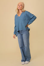 Load image into Gallery viewer, TIMING Thermal high low v-neck oversized top