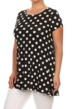 Load image into Gallery viewer, Moa Collection Plus size Polka dot tunic top in a loose fit