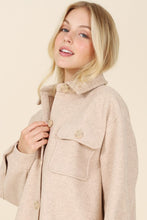 Load image into Gallery viewer, Lilou Light beige shacket with pockets