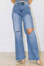 Load image into Gallery viewer, Vibrant M.i.U Distressed Wide Fit Jeans