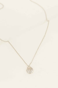 Lovoda Shell Necklace