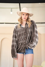 Load image into Gallery viewer, Davi &amp; Dani Long Sleeve Button Front Loose Fit Shirt Top