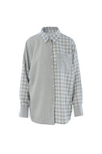 Load image into Gallery viewer, Nuvi Apparel Plaid shirt with a pocket