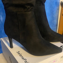 Load image into Gallery viewer, Sleek Black Knee-High Boots, sz11, SL5-1503s003