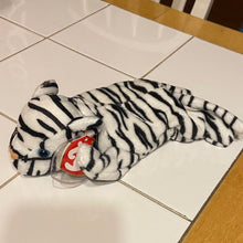 Load image into Gallery viewer, TY Beanie Baby Blizzard Plush White Tiger Toy, 1NN
