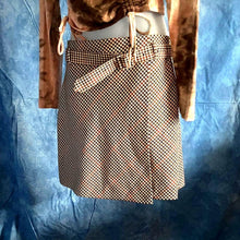 Load image into Gallery viewer, H &amp; M Mini Skirt with Belt, 4, 4G-125B001