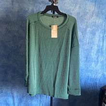 Load image into Gallery viewer, Green Ribbed Long Sleeve Top, L, 3I-129T002