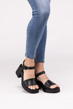 Load image into Gallery viewer, Fortune Dynamic BOOMER-S Platform Heel Sandals