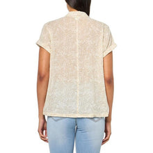 Load image into Gallery viewer, Women's Short Sleeve Packable Camp Shirt, Medium, 21D-196T008