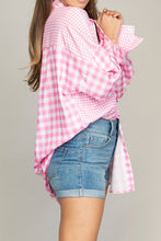 Load image into Gallery viewer, Nuvi Apparel Plaid shirt with a pocket