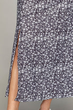 Load image into Gallery viewer, Nuvi Apparel Floral midi skirt with slit