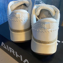 Load image into Gallery viewer, Airhas White and Silver Sneakers, SL2-129S003