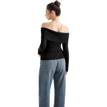 Load image into Gallery viewer, Long Sleeve Ribbed Knit Pullover Sweater, Small, 23G-200T005