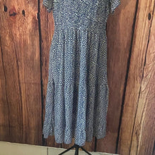 Load image into Gallery viewer, Blue Floral Women's Dress, Large, 1JJ-141D005