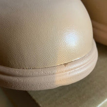Load image into Gallery viewer, Tan Strap Shoes sz 8, 13B-134s001