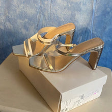 Load image into Gallery viewer, Elegant Silver Women's Heels, sz 9, 13D-1313s003