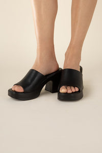 TYPO SLIDE MULES