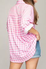 Load image into Gallery viewer, Nuvi Apparel Plaid shirt with a pocket