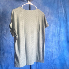 Load image into Gallery viewer, Elegant Women's V-Neck Lace Top in GREEN, 4D-128T005