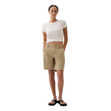 Load image into Gallery viewer, Downtown Bermuda Shorts, Sizw 6, 11G-191B004