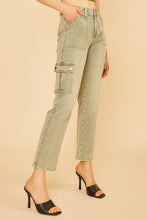 Load image into Gallery viewer, Annie Wear Straight Leg Jeans with Cargo Pockets