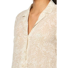 Load image into Gallery viewer, Women's Short Sleeve Packable Camp Shirt, Medium, 21D-196T008