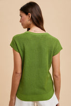 Load image into Gallery viewer, Annie Wear Round Neck Short Sleeve Sweater