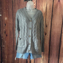 Load image into Gallery viewer, Gray Cable Knit Women's Sweater, Small, 7H-107T005