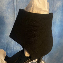 Load image into Gallery viewer, New Elegant Black Women's Heels sz 7, SL1-128s003