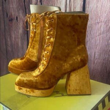 Load image into Gallery viewer, Circus NY By Sam Edelman Women's Kia Fashion Boot, SIZE 5.5, 7AA-155S008