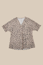 Load image into Gallery viewer, Nuvi Apparel Leopard V neck blouse