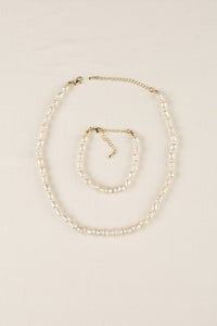 Lilou Mid-sized natural pearl bracelet, necklace set