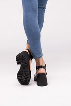 Load image into Gallery viewer, Fortune Dynamic BOOMER-S Platform Heel Sandals